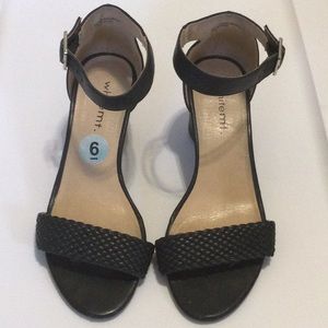 White Mountain Sandals Ankle Strap Black Size 6.